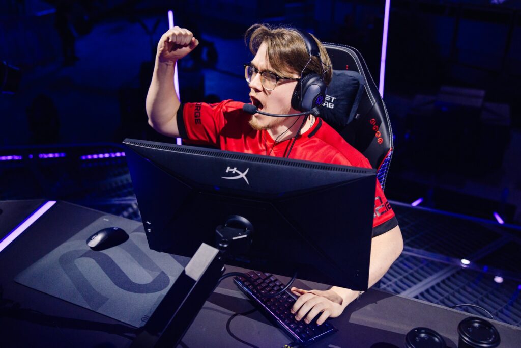 Zellsis Leave Sentinels